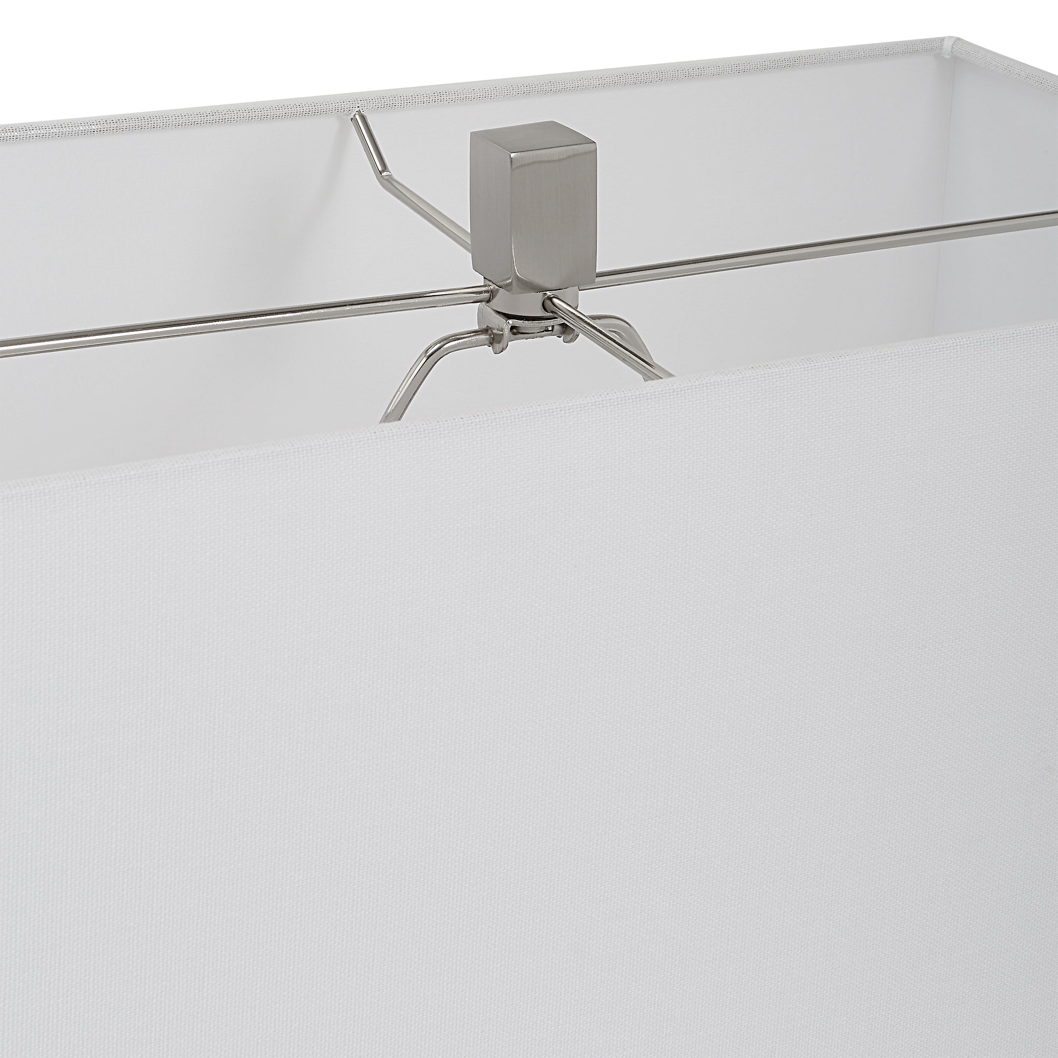 UTTERMOST社製 Pillarテーブルランプ